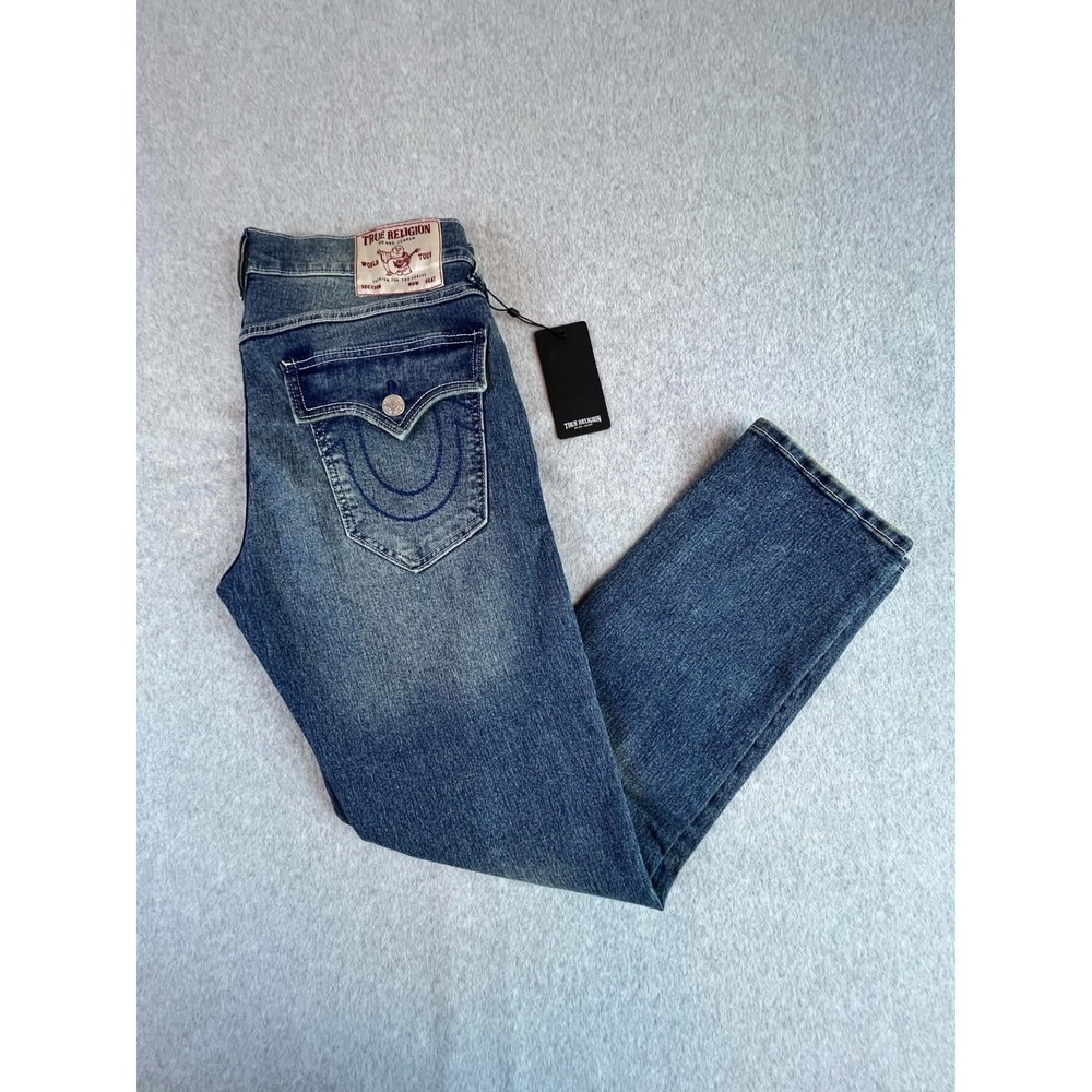 True Religion Men's 32x32 Geno Relaxed Slim Jeans Medium Wash NWT Flap Pocket.